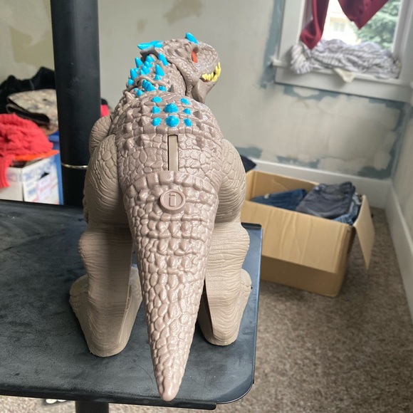 Imaginext 16” Jurassic World Thrashing Indominus Rex Dinosaur - Picture 8 of 11